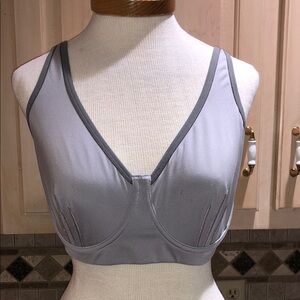 Natori Gray Underwire Adjustable Strap Sports Bra Sz. 38D